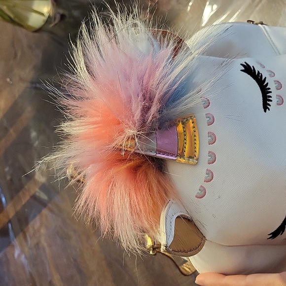 Unicorn backpack - Picture 3 of 7